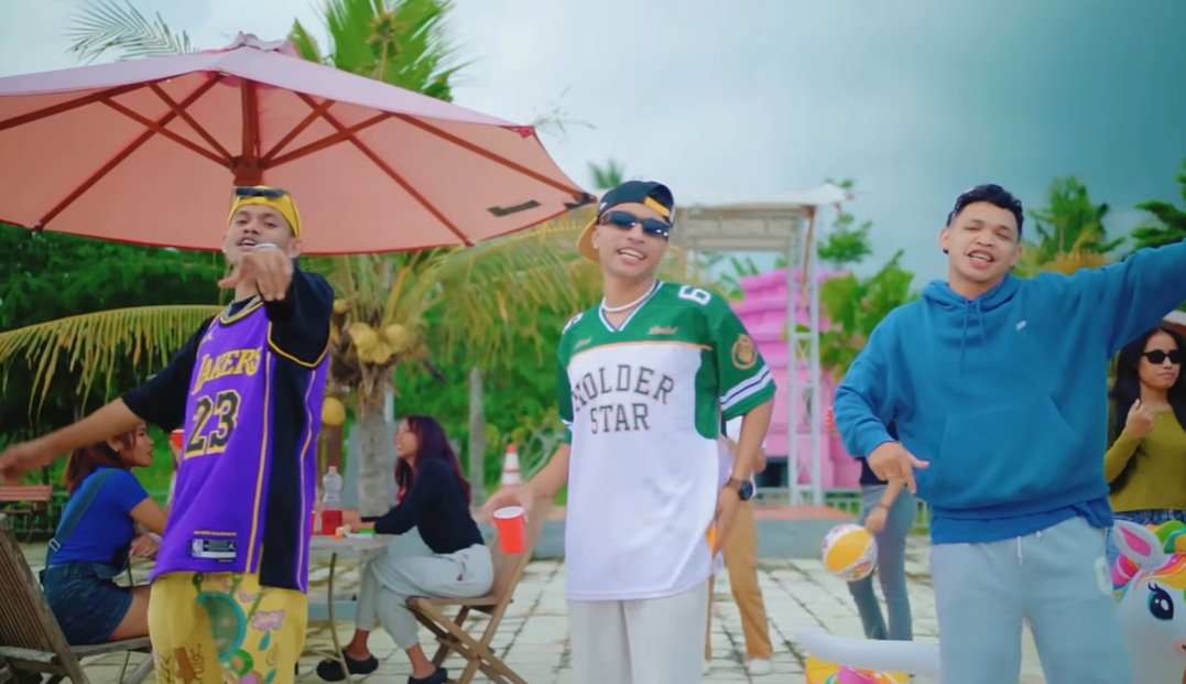 Lirik Lagu Ubur Ubur Ikan Lele oleh Juan Reza, Jacson Zeran dan Chesylino